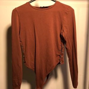 Boohoo brown long sleeve one piece bodysuit